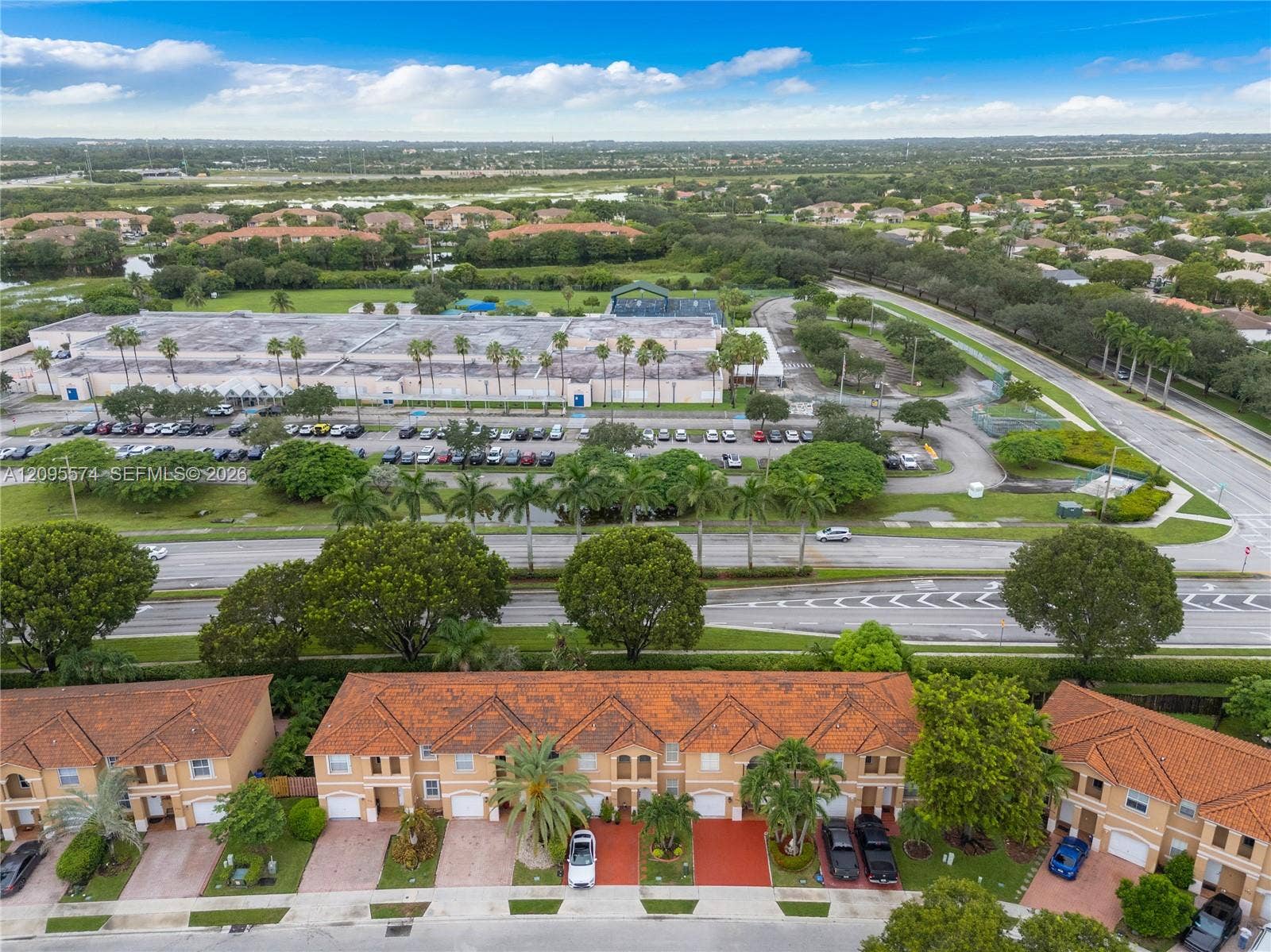916 NW 135th Terrace, Pembroke Pines, FL 33028 Photo 30