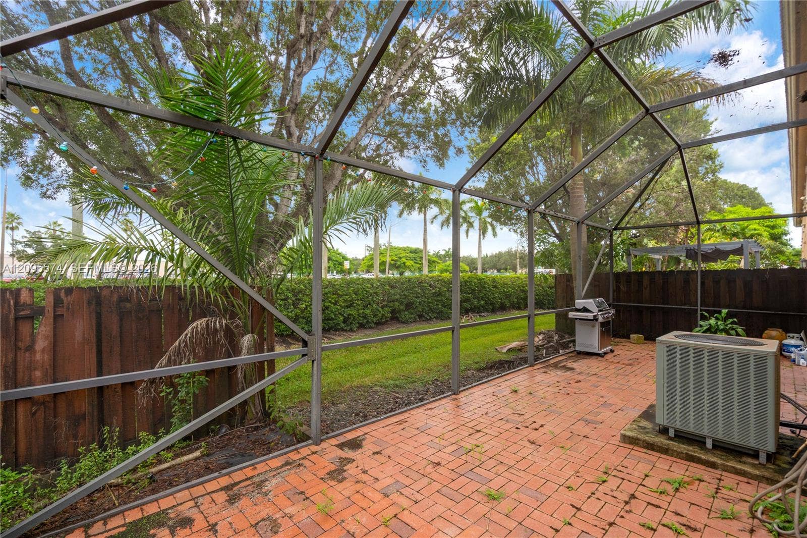 916 NW 135th Terrace, Pembroke Pines, FL 33028 Photo 29