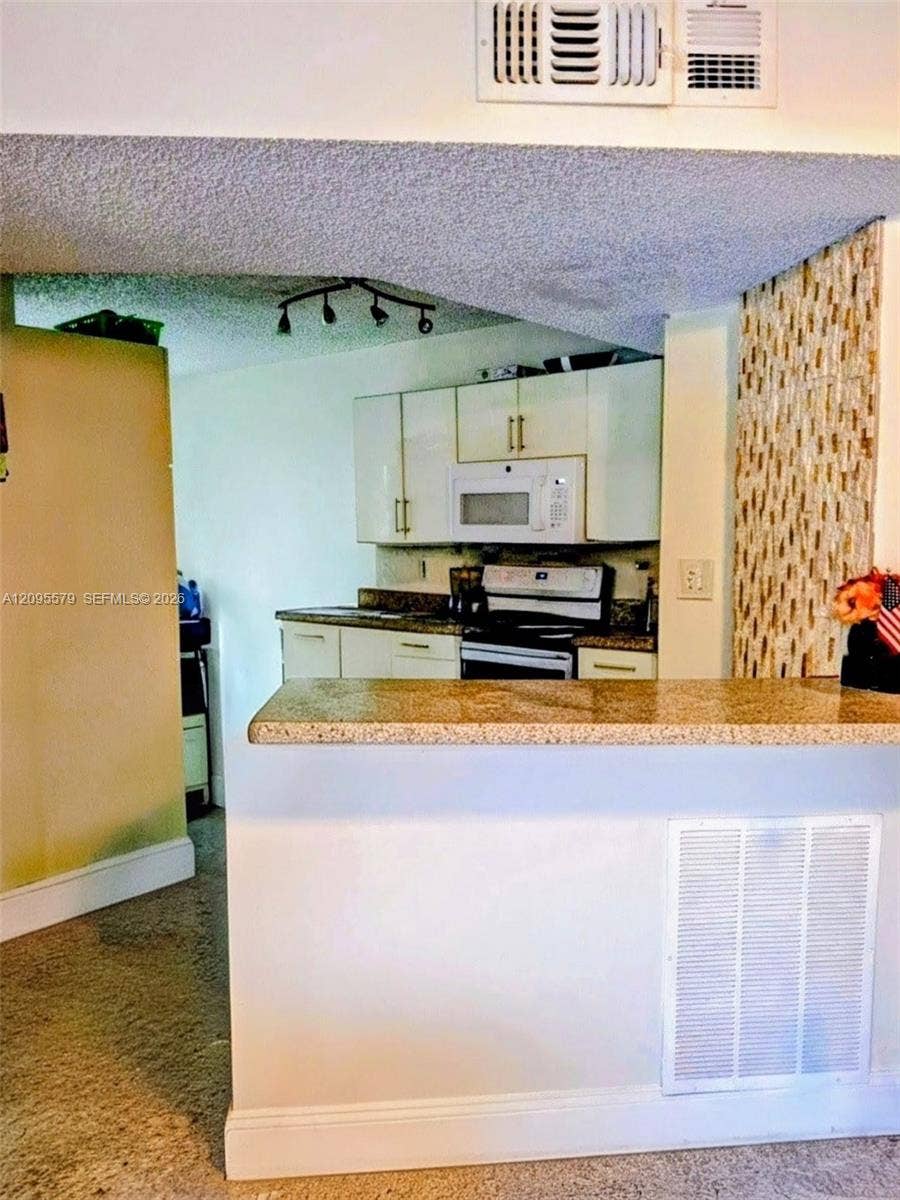 8801 Wiles Road, #208, Coral Springs, FL 33067 Photo 10