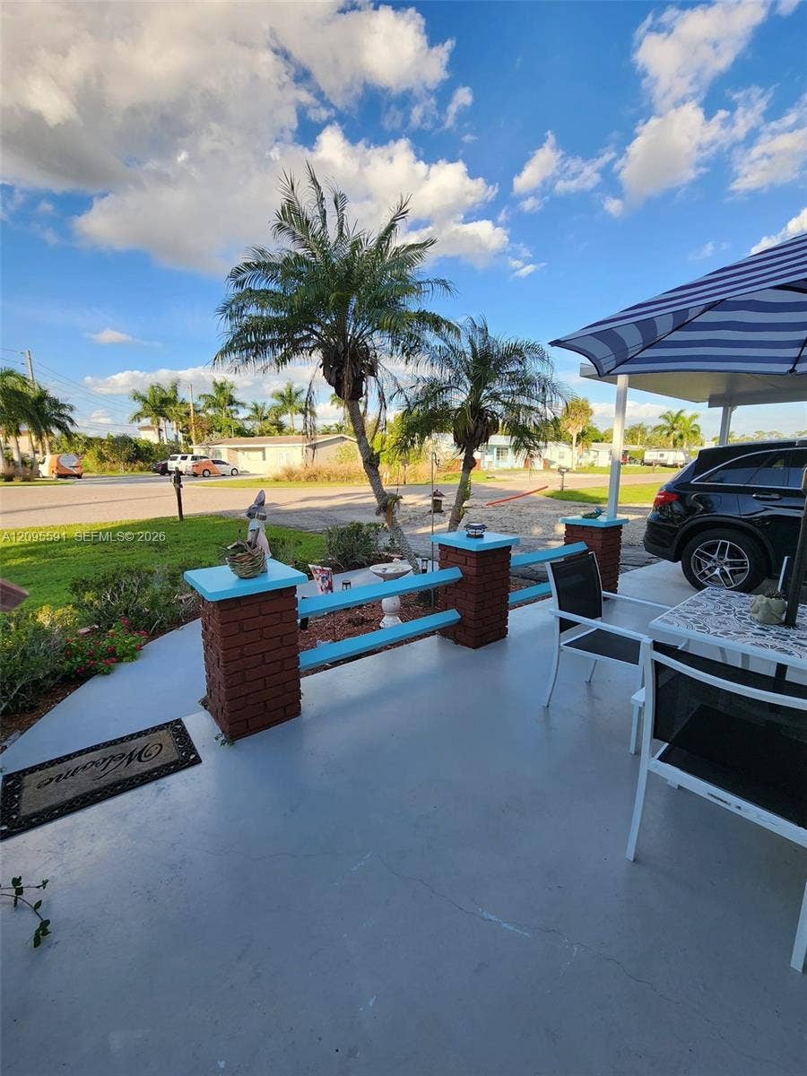 Property photo for 812 Lake Mcgregor Drive, Fort Myers, FL