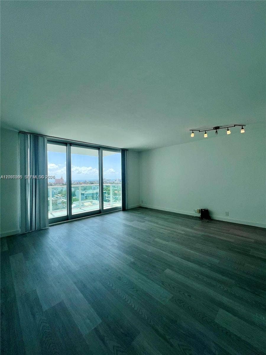 Property photo for 1000 West Avenue, #1431, Miami Beach, FL