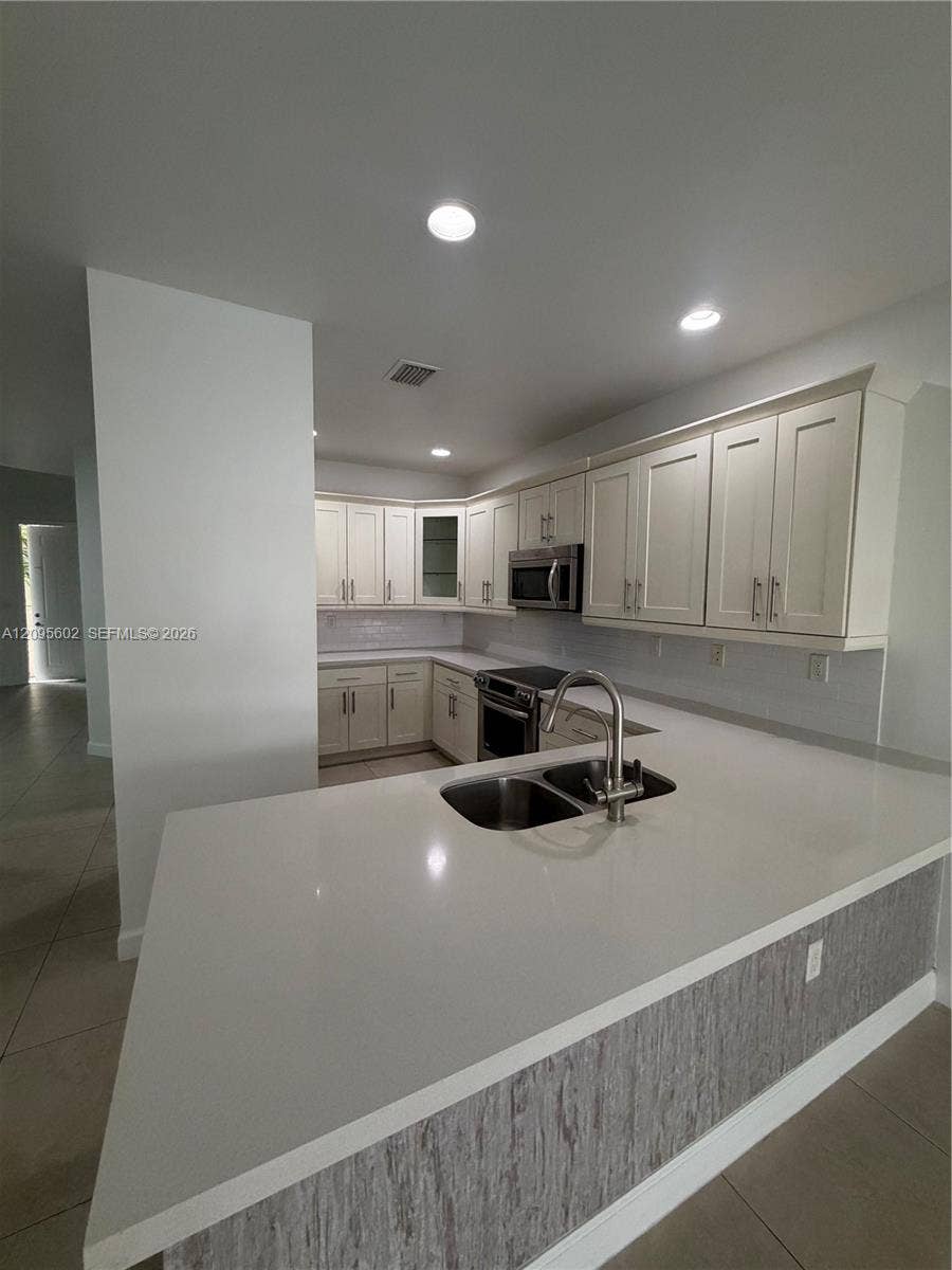 Property photo for 10461 NW 61st Street, Doral, FL