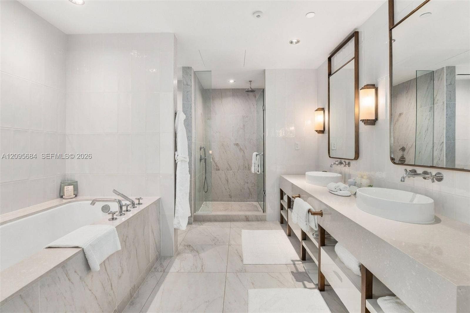 525 N Fort Lauderdale Beach Boulevard, #1504, Fort Lauderdale, FL 33304 Photo 9