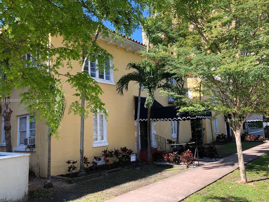 Property photo for 124 Mendoza Avenue, #8, Coral Gables, FL