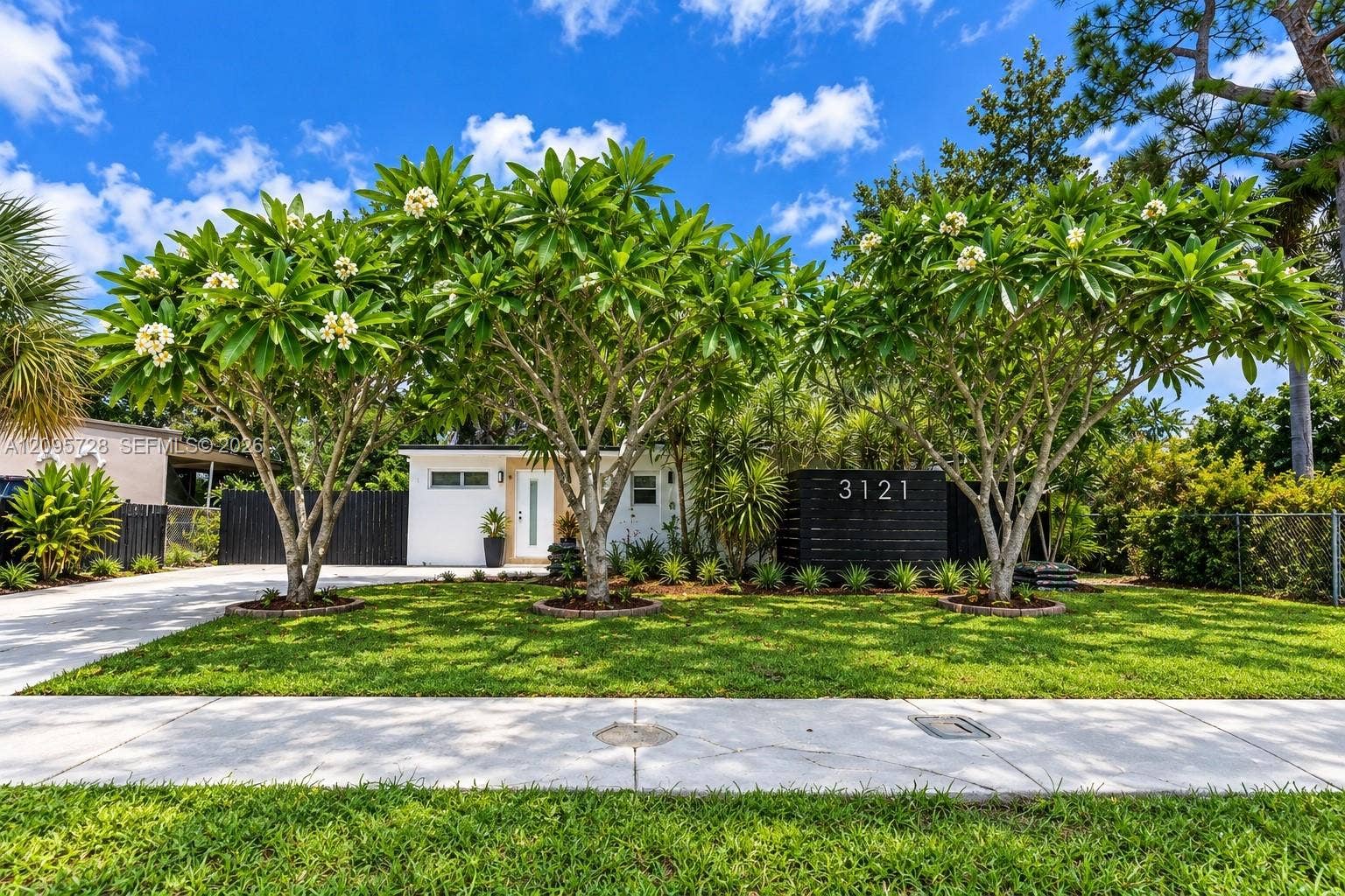 3121 SW 15th Court, Fort Lauderdale, FL 33312 Photo 2