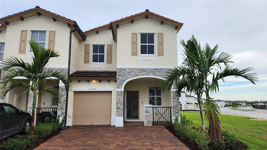 Property photo for 2518 SE 25th Drive, #2518, Homestead, FL