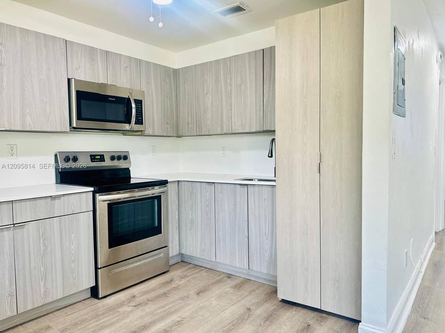 Property photo for 43 Glen Royal Parkway, #6, Miami, FL