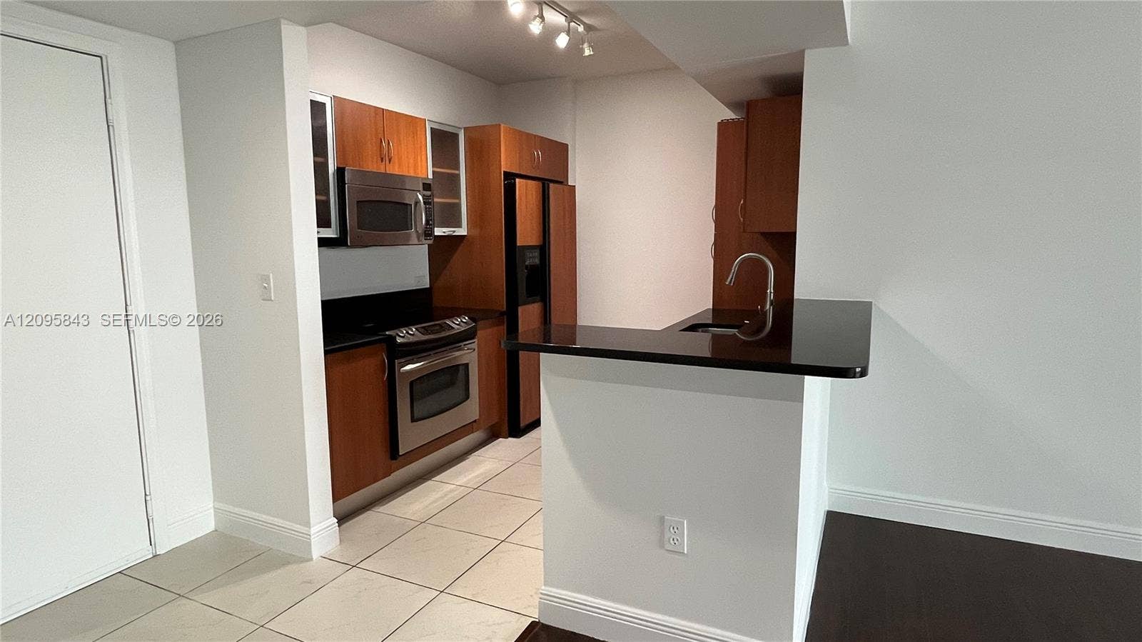 18800 NE 29th Avenue, #1023, Aventura, FL 33180 Photo 6