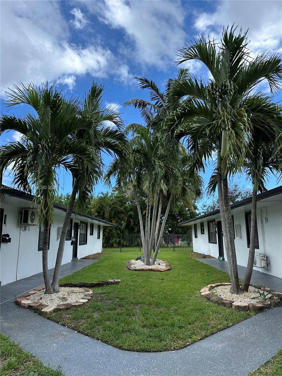 124 NW 2nd Avenue, #A, Hallandale Beach, Hallandale Beach, FL 33009 Photo 27