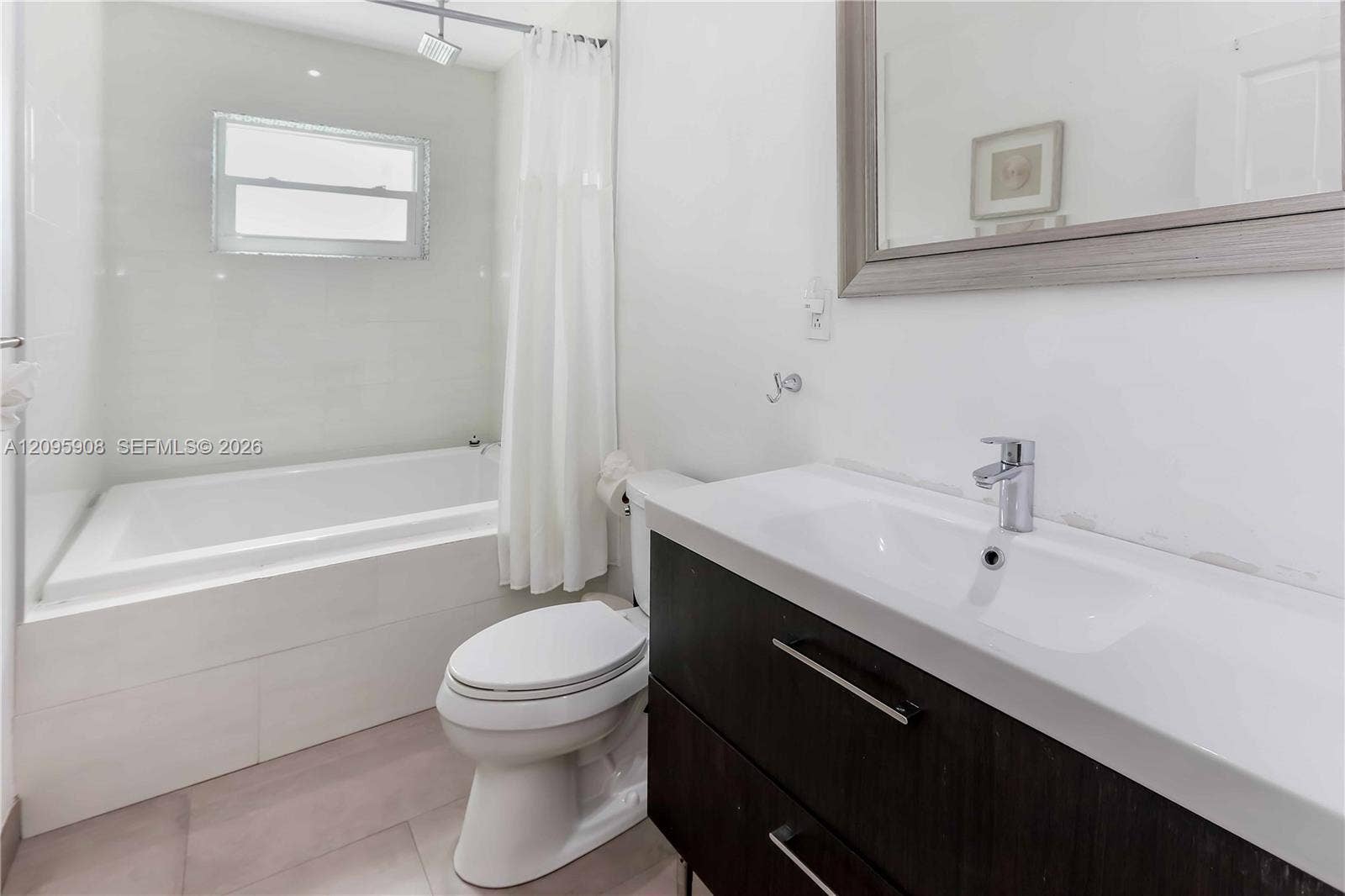 955 Van Buren Street, Hollywood, FL 33019 Photo 23