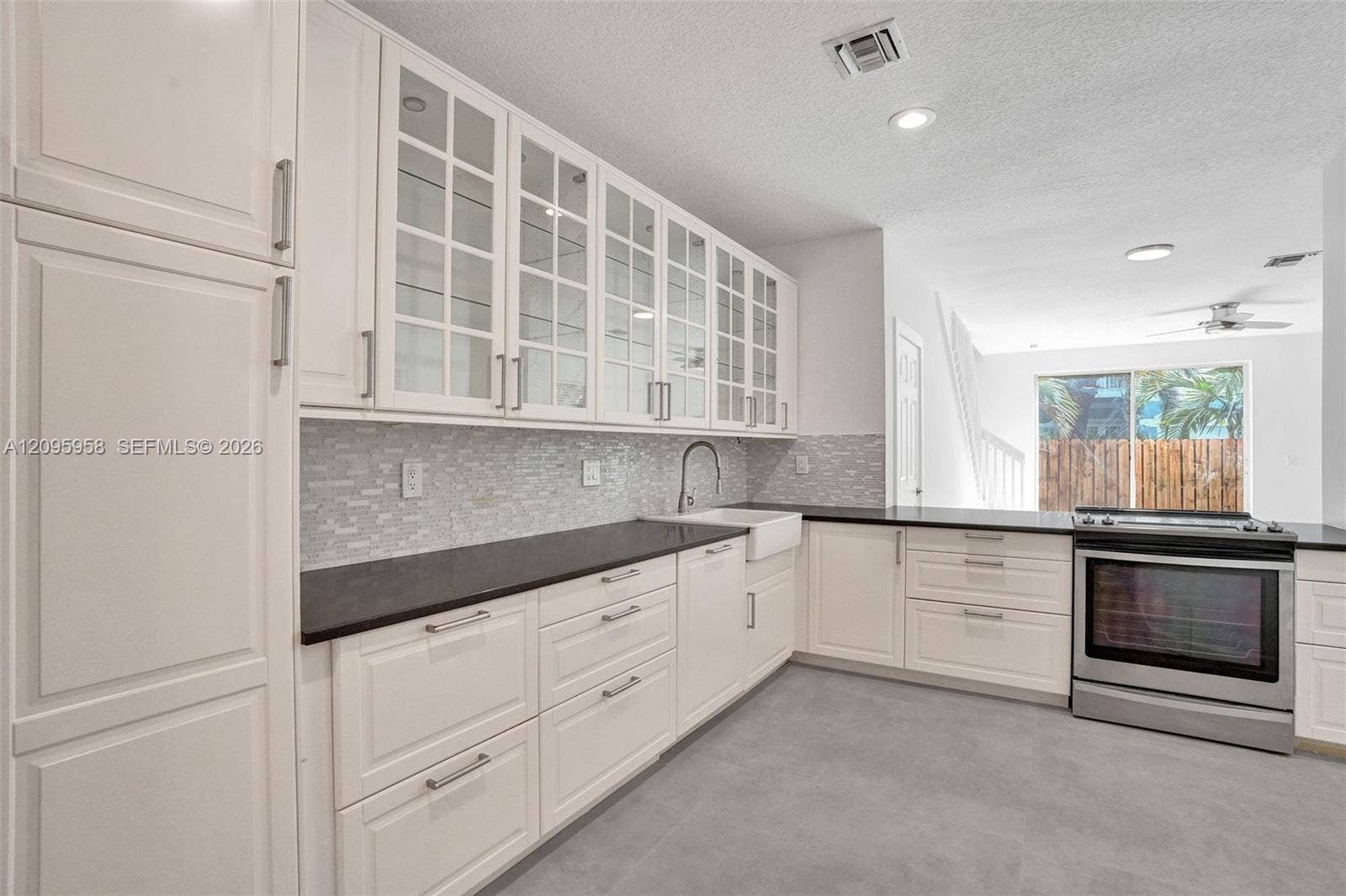 1212 W Las Olas Boulevard, Fort Lauderdale, FL 33312 Photo 4