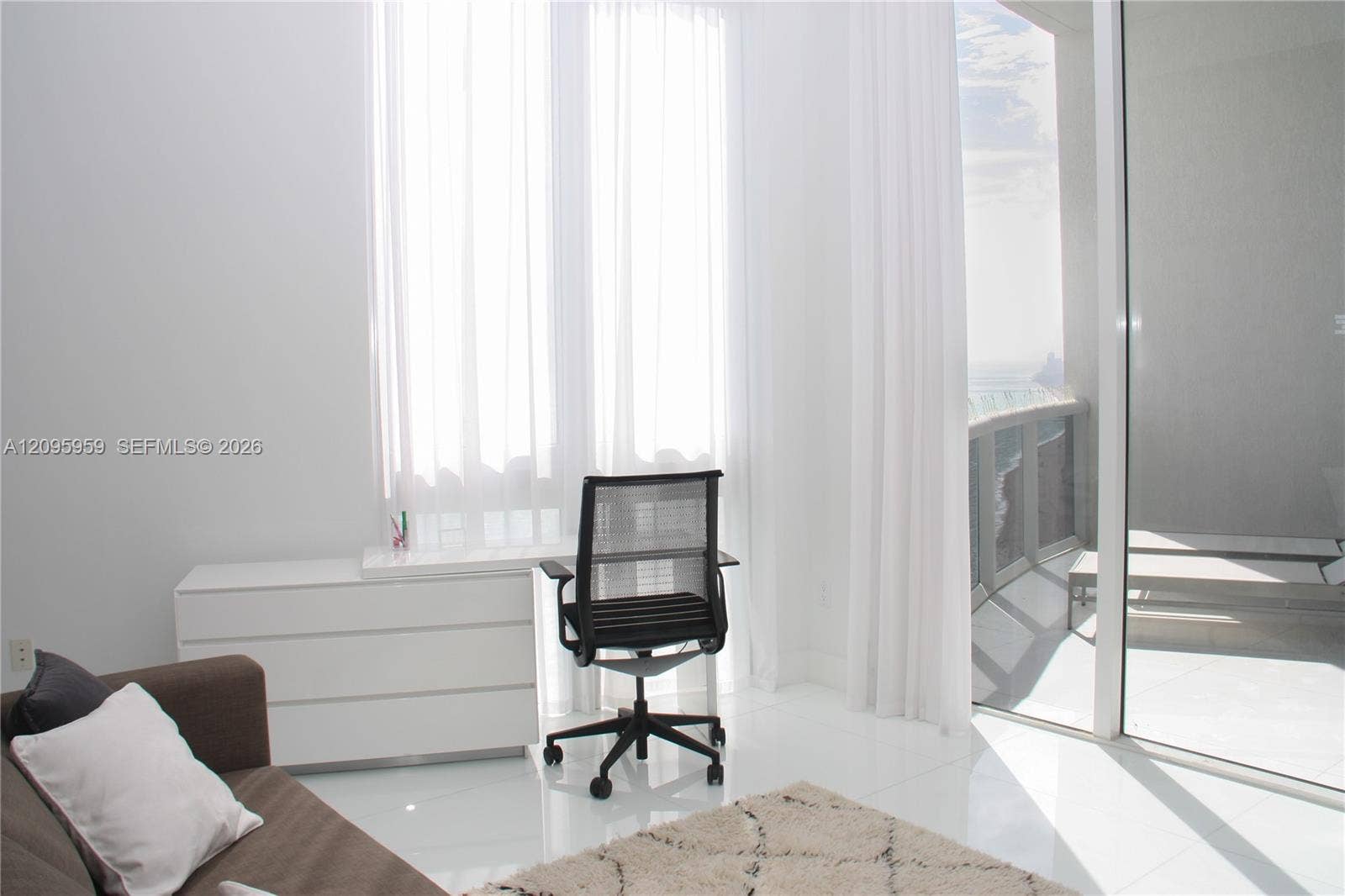 15811 Collins Avenue, #4306, Sunny Isles Beach, FL 33160 Photo 13