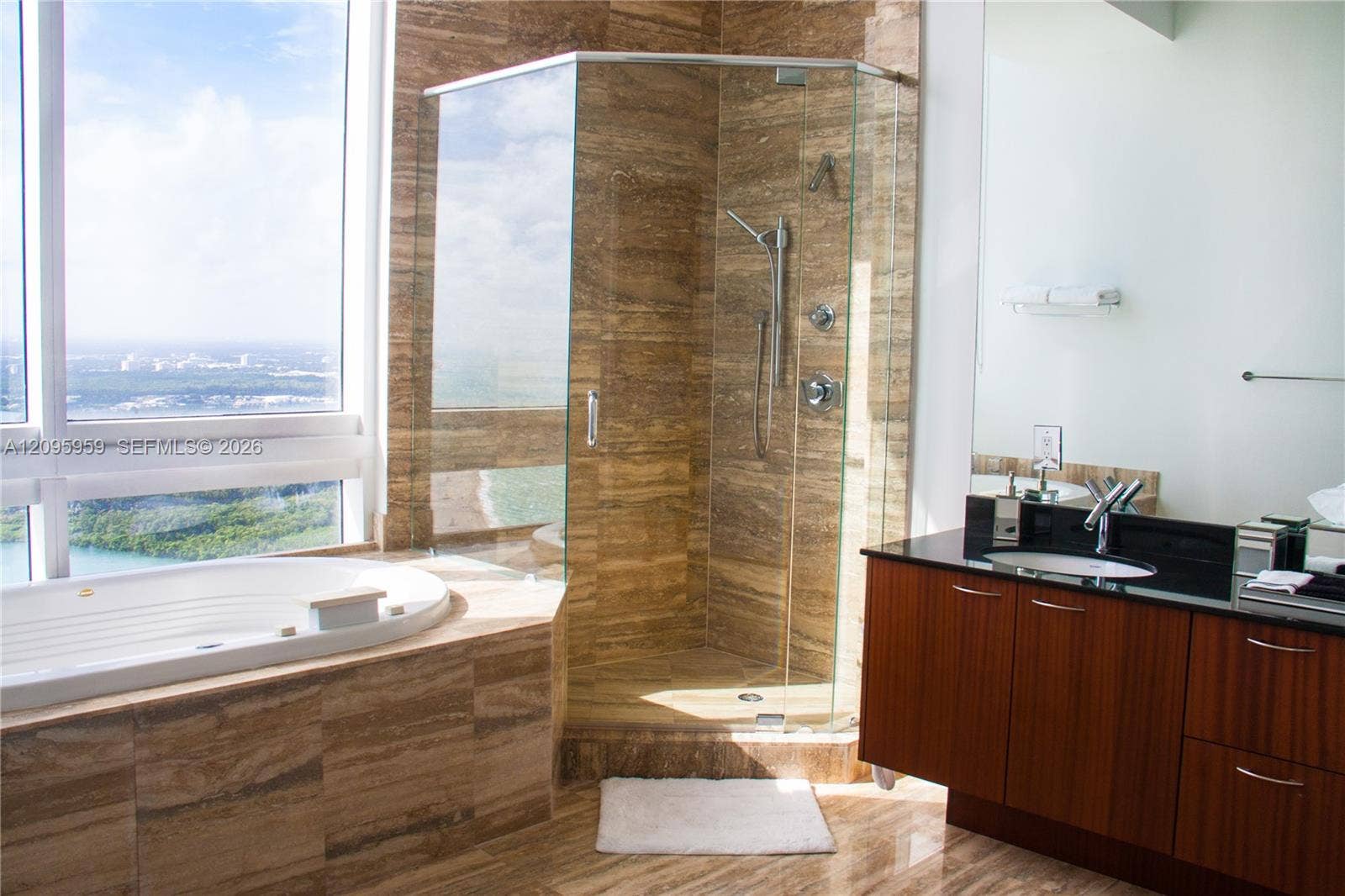15811 Collins Avenue, #4306, Sunny Isles Beach, FL 33160 Photo 16
