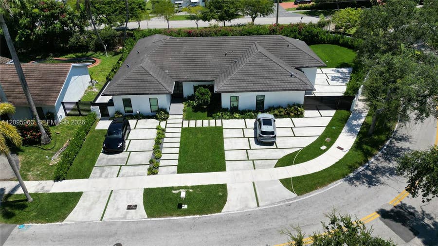 Property photo for 21498 Highland Lakes Boulevard, Miami, FL
