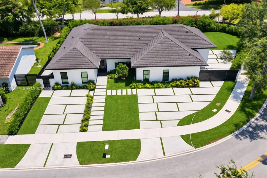 Property photo for 21498 Highland Lakes Boulevard, Miami, FL