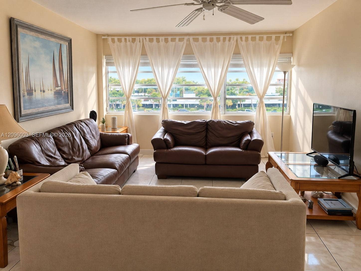 220 Kings Point Drive, #411, Sunny Isles Beach, Sunny Isles Beach, FL 33160 Photo 6