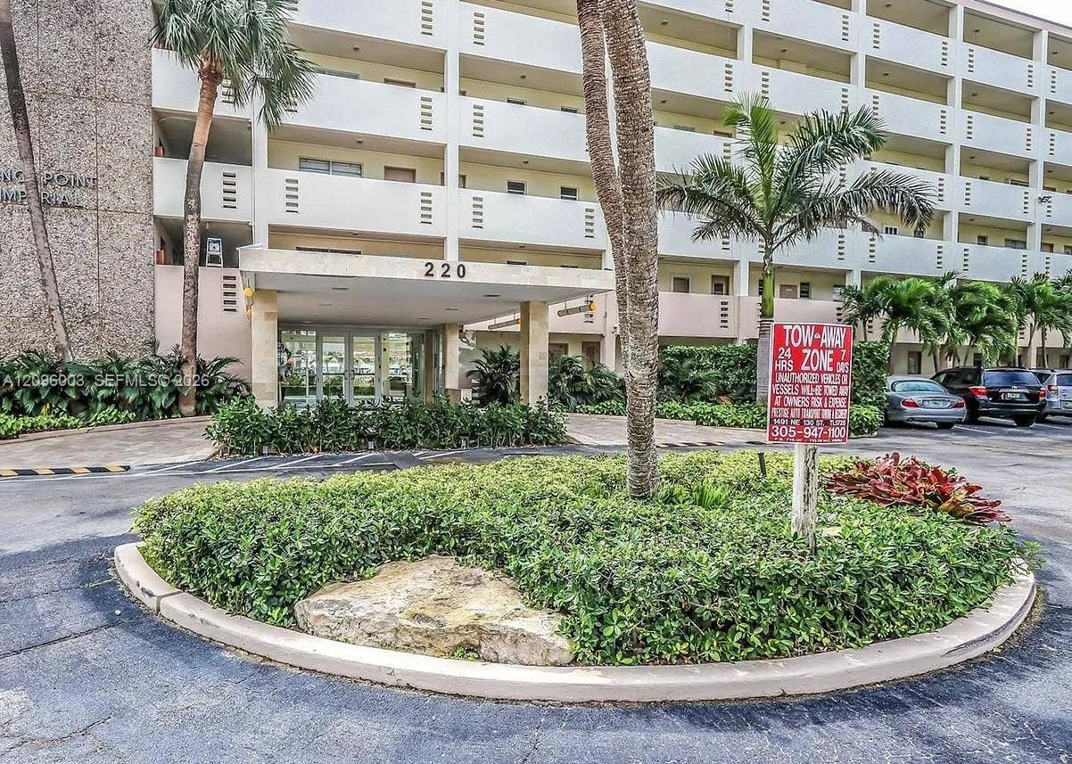 220 Kings Point Drive, #411, Sunny Isles Beach, Sunny Isles Beach, FL 33160 Photo 2
