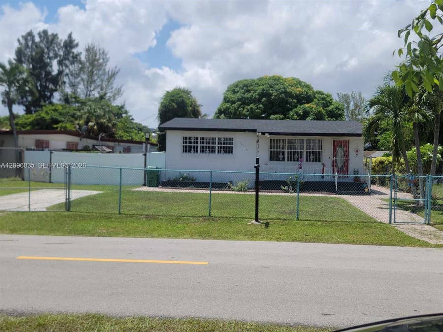 Property photo for 12510 W Golf Drive, Miami, FL