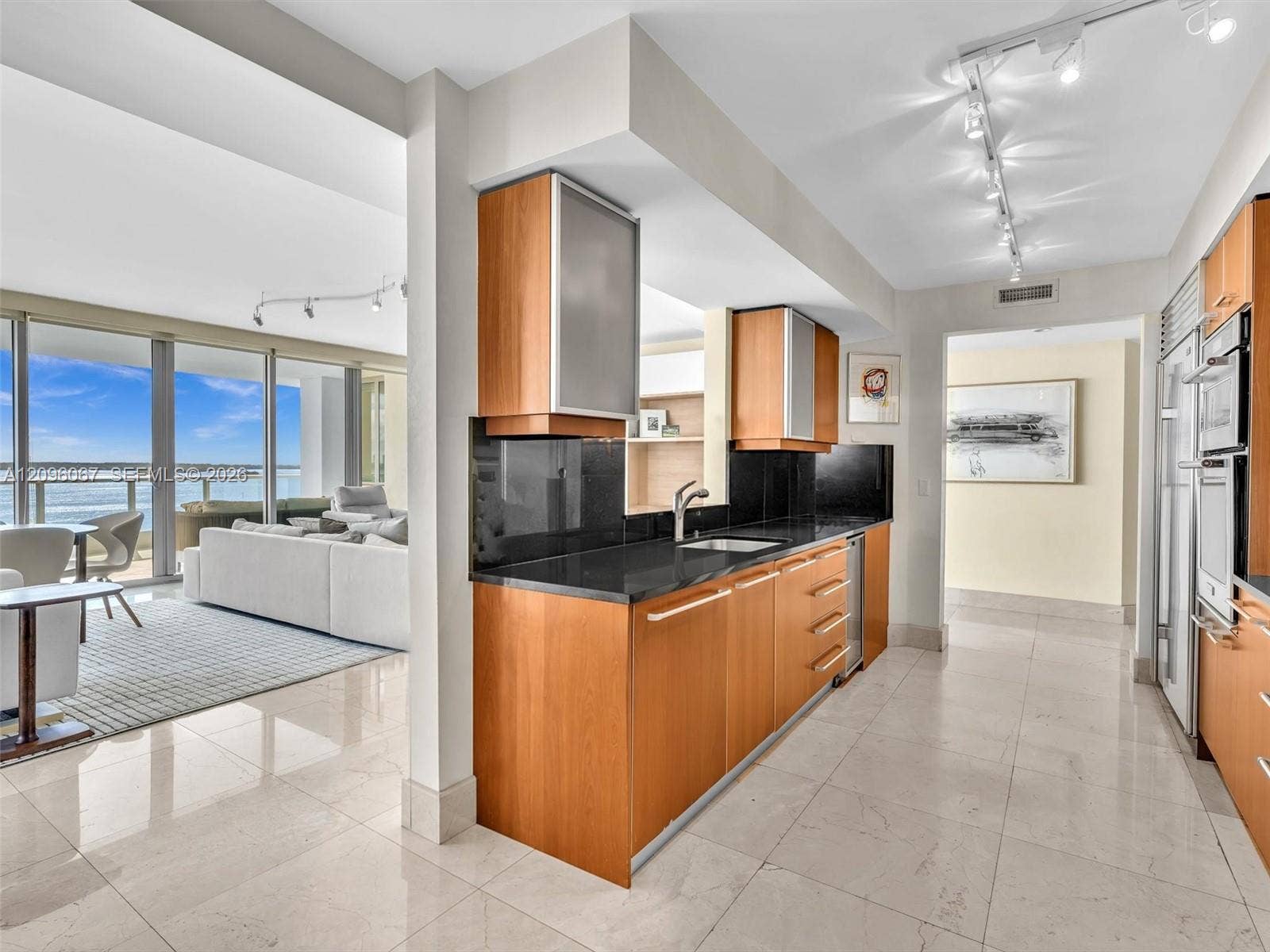 1331 Brickell Bay Drive, #901, Miami, FL 33131 Photo 16