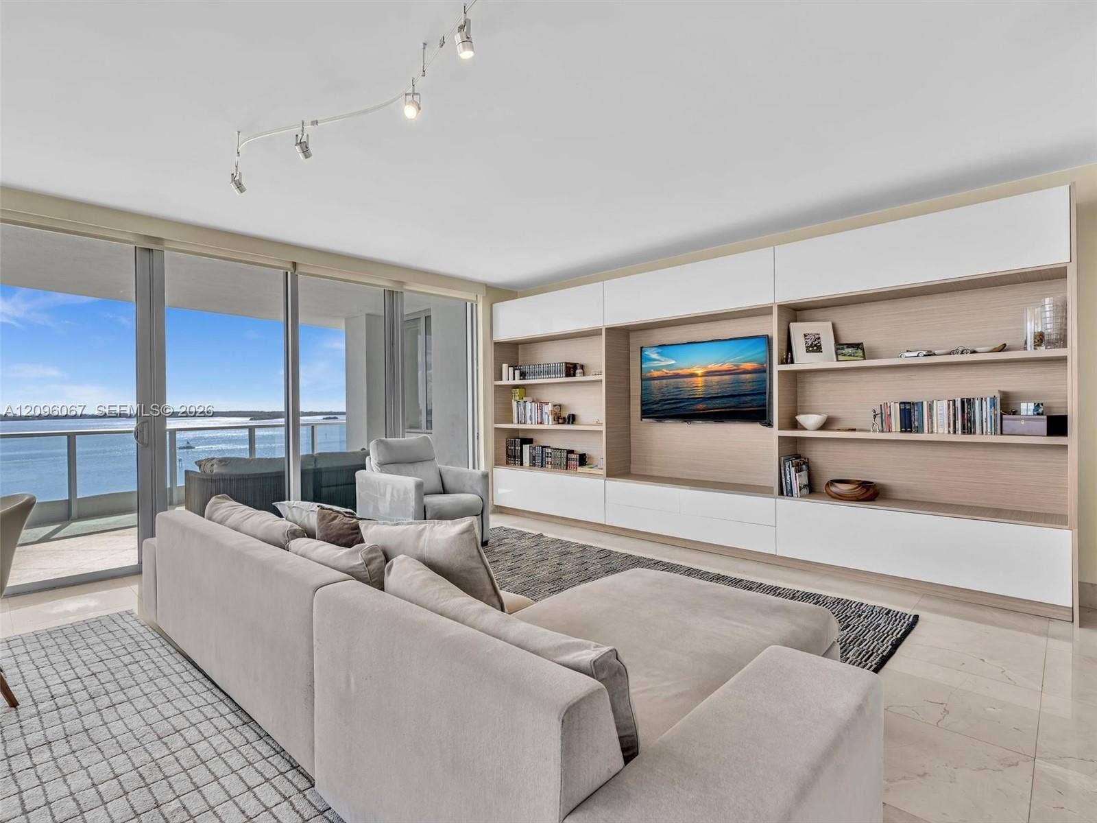 1331 Brickell Bay Drive, #901, Miami, FL 33131 Photo 5
