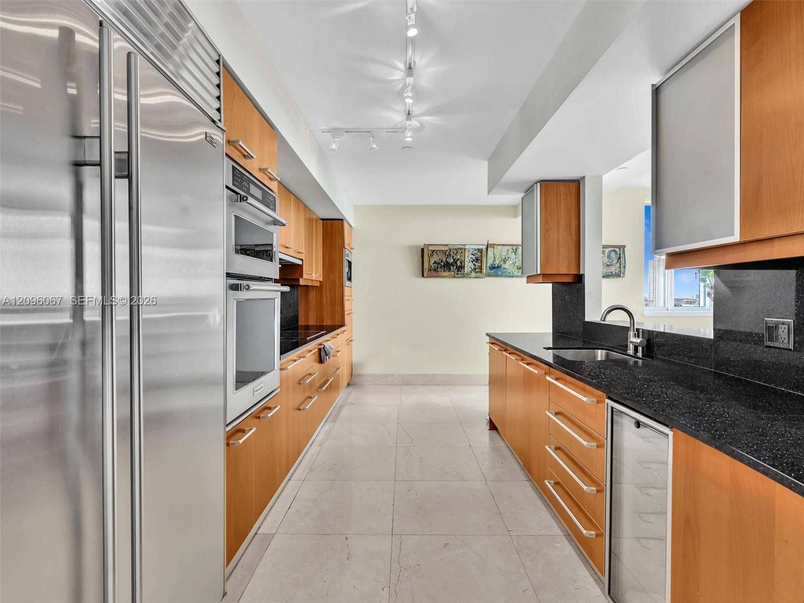 1331 Brickell Bay Drive, #901, Miami, FL 33131 Photo 12