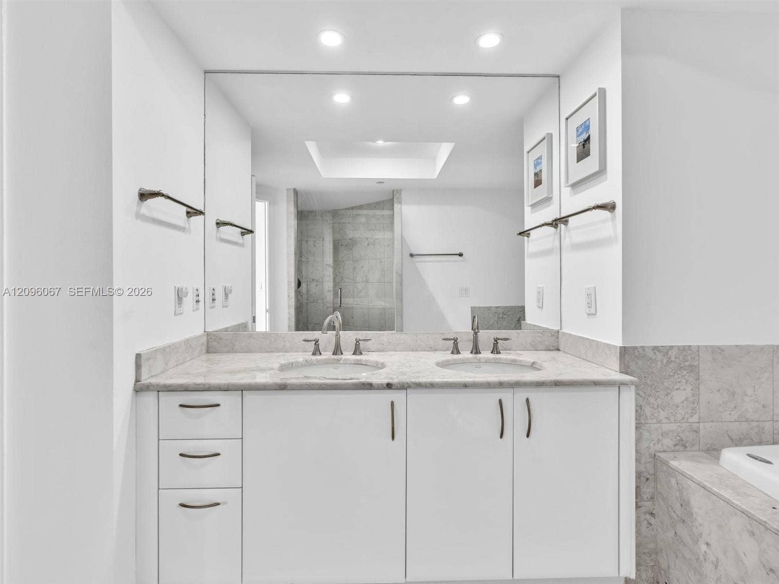 1331 Brickell Bay Drive, #901, Miami, FL 33131 Photo 32
