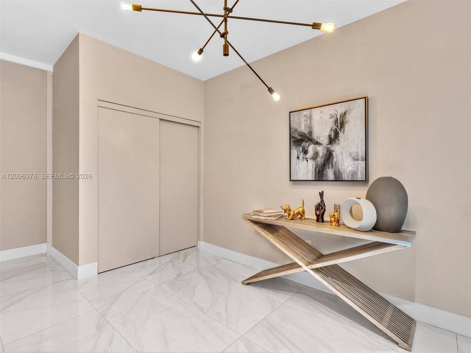 16385 Biscayne Boulevard, #1101, North Miami Beach, FL 33160 Direct foyer to residence