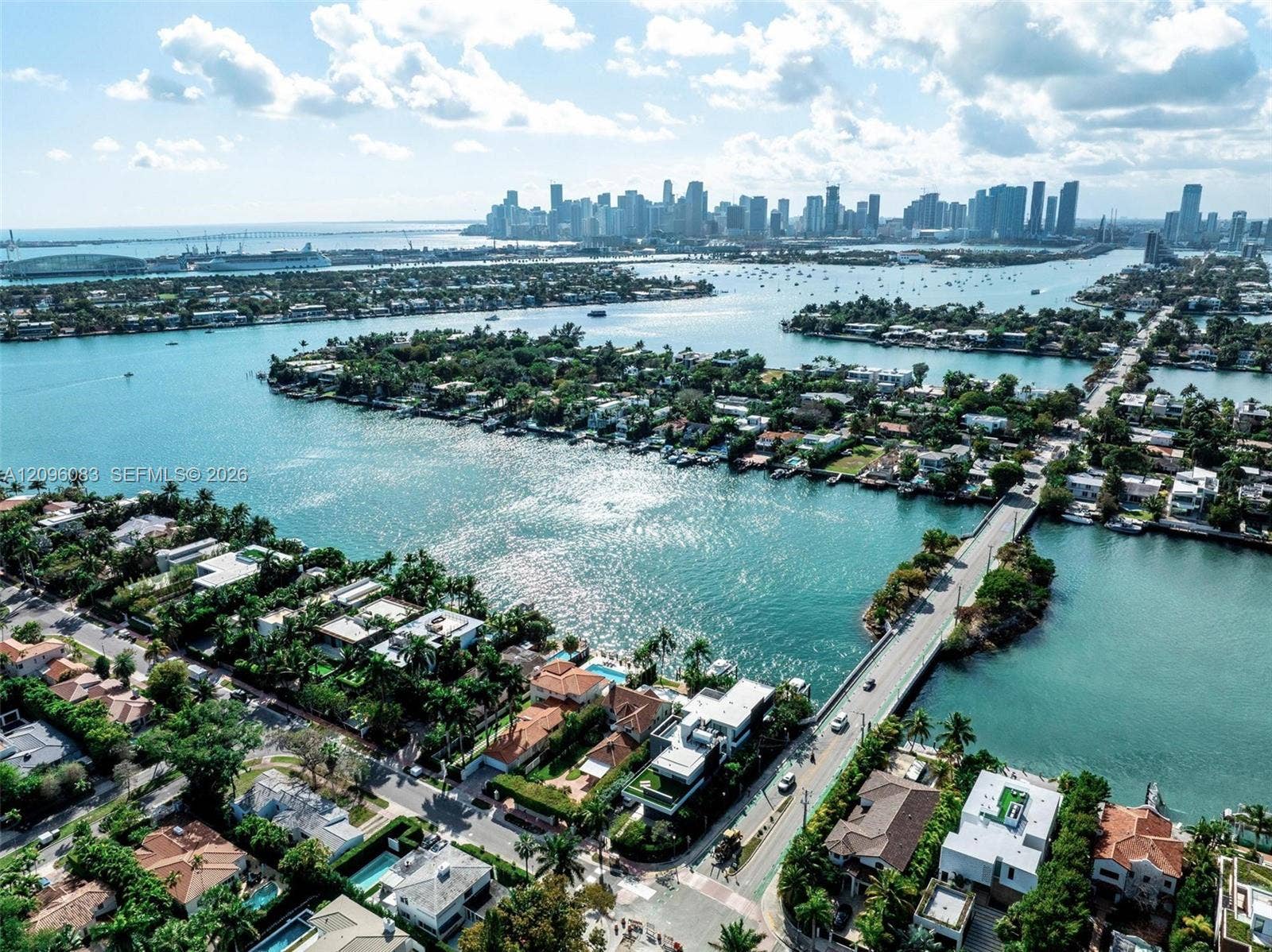226 W Rivo Alto Drive, Miami Beach, FL 33139 Photo 2