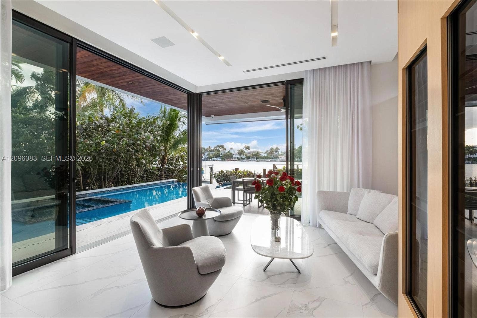 226 W Rivo Alto Drive, Miami Beach, FL 33139 Photo 8