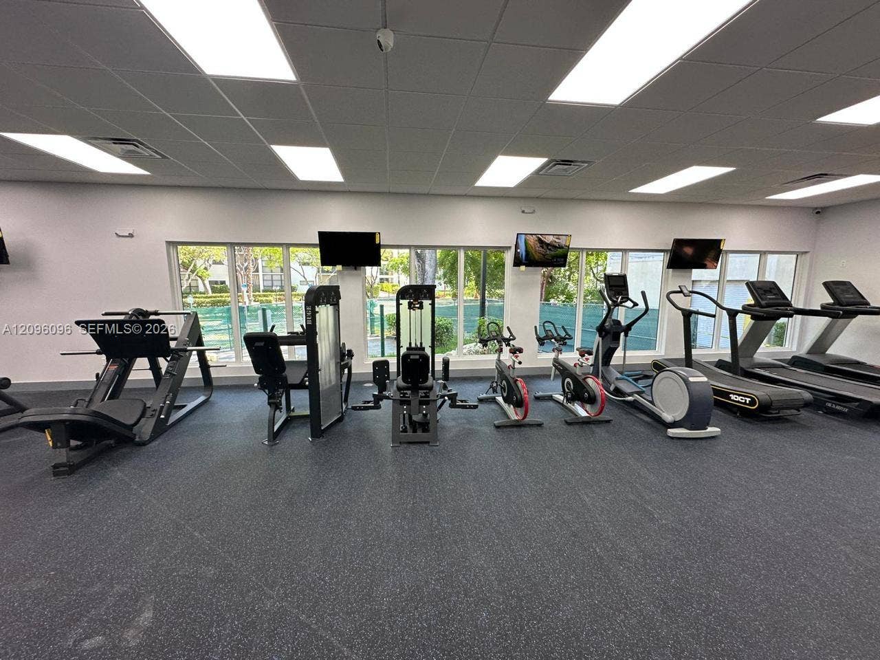 16919 N Bay Road, #215, Sunny Isles Beach, Sunny Isles Beach, FL 33160 Photo 32