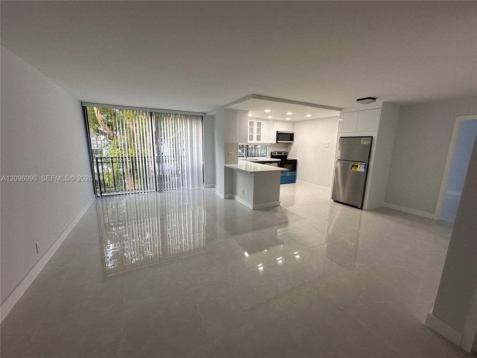16919 N Bay Road, #215, Sunny Isles Beach, Sunny Isles Beach, FL 33160 Photo 6
