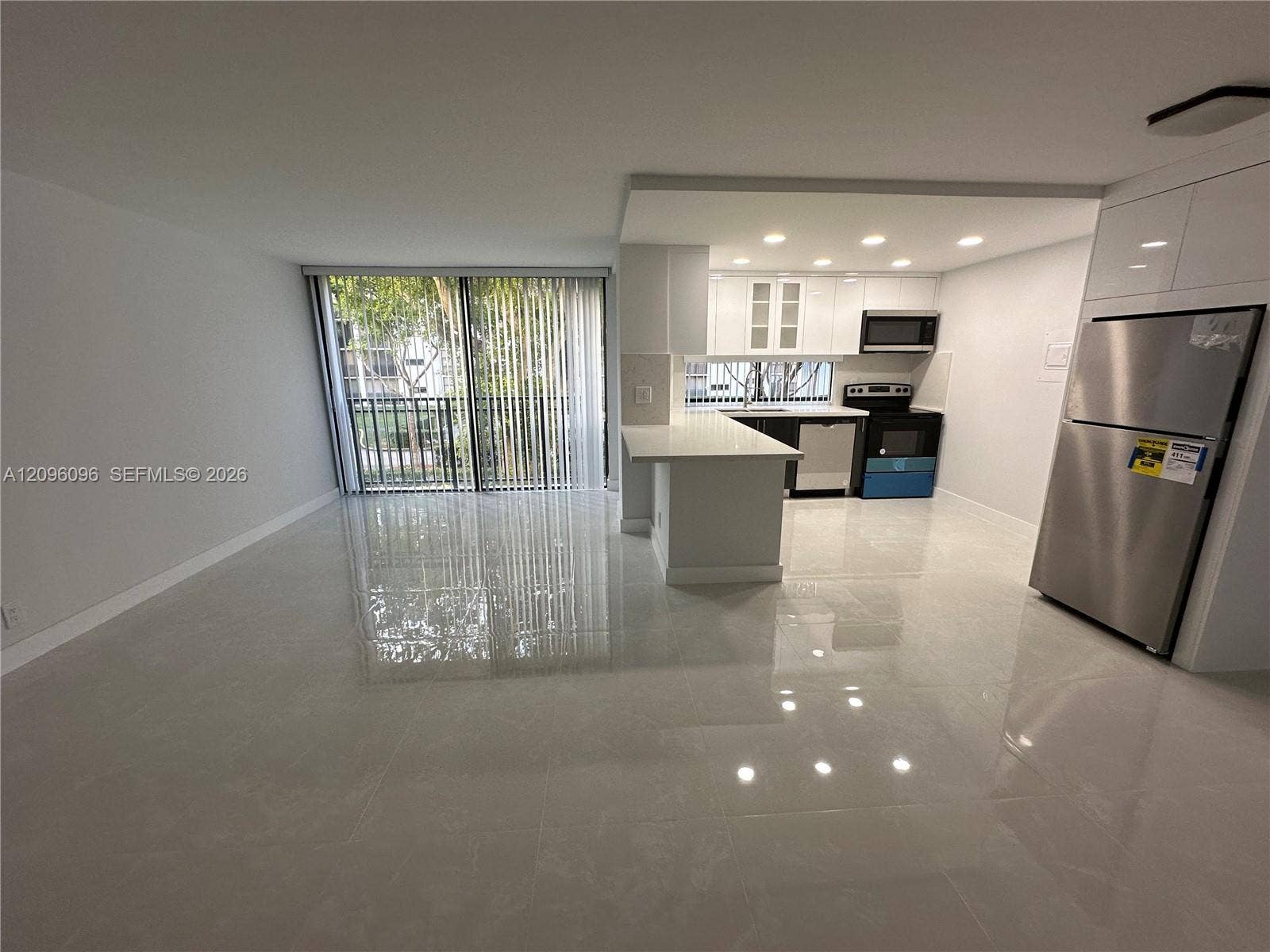16919 N Bay Road, #215, Sunny Isles Beach, Sunny Isles Beach, FL 33160 Photo 9