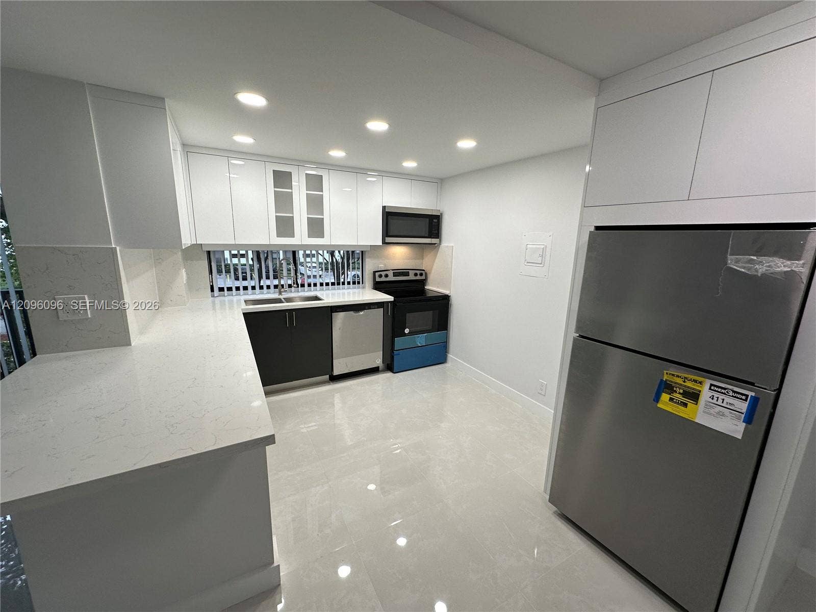 16919 N Bay Road, #215, Sunny Isles Beach, Sunny Isles Beach, FL 33160 Photo 18