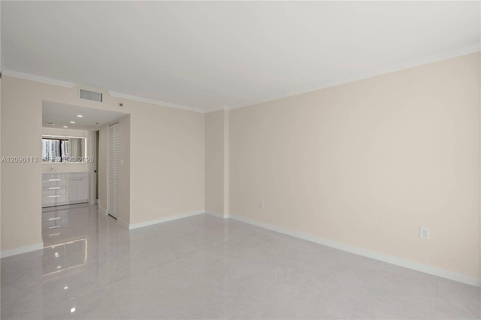 210 174th Street, #1103, Sunny Isles Beach, Sunny Isles Beach, FL 33160 Photo 9