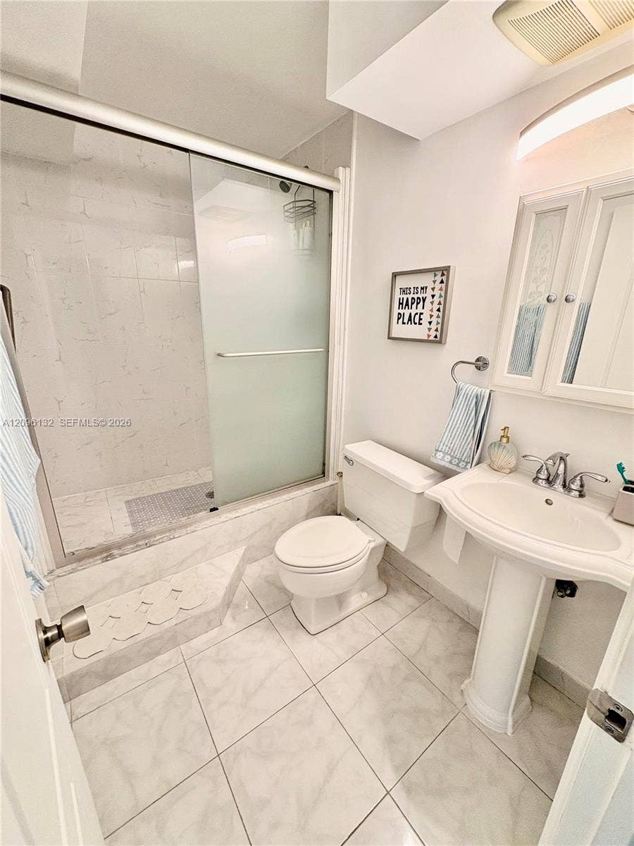 3180 S Ocean Drive, #814, Hallandale Beach, Hallandale Beach, FL 33009 Photo 10