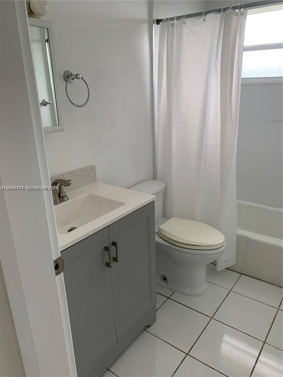 Property photo for 1450 Atlantic Shores Boulevard, #303, Hallandale Beach, FL