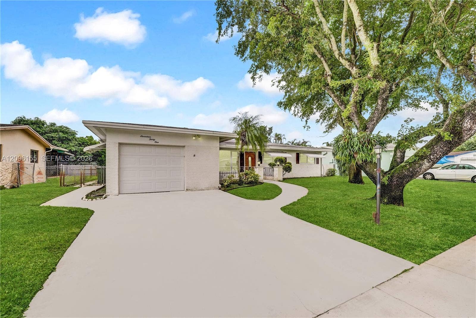 1731 NW 86th Avenue, Pembroke Pines, FL 33024 Photo 2