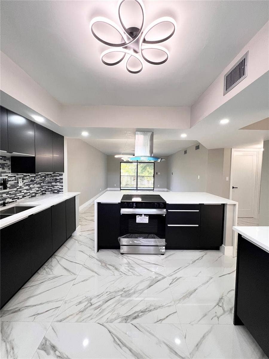 4940 E Sabal Palm Boulevard, #312, Tamarac, FL 33319 Photo 5