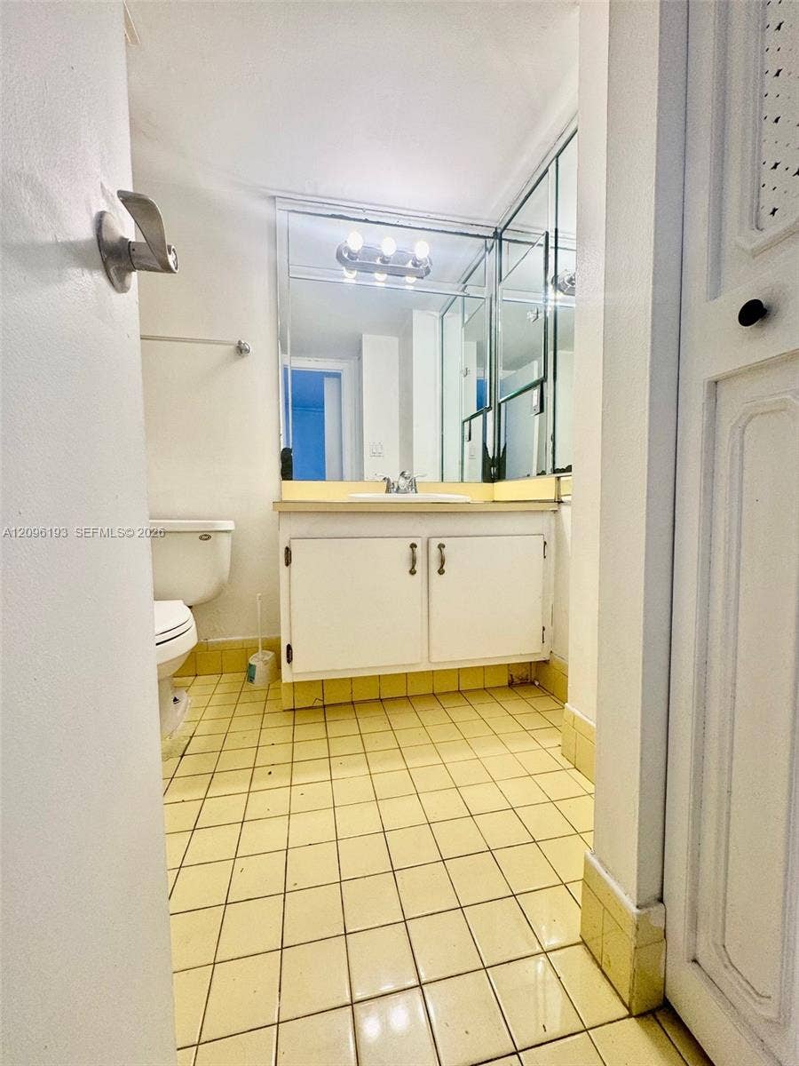 3475 N Country Club Drive, #601, Aventura, FL 33180 Photo 24