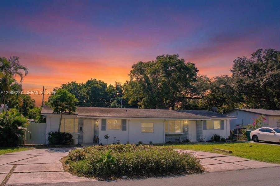 Property photo for Miami, FL