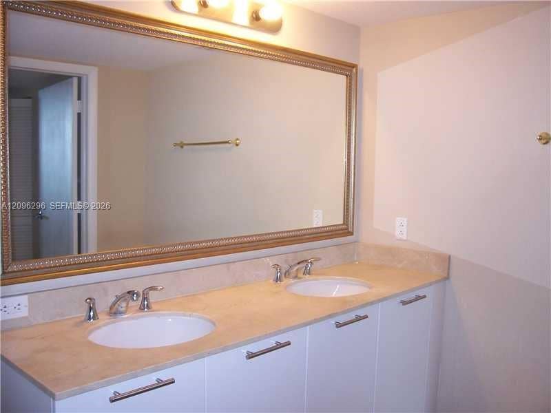 1800 N Bayshore Drive, #2210, Miami, FL 33132 Photo 37