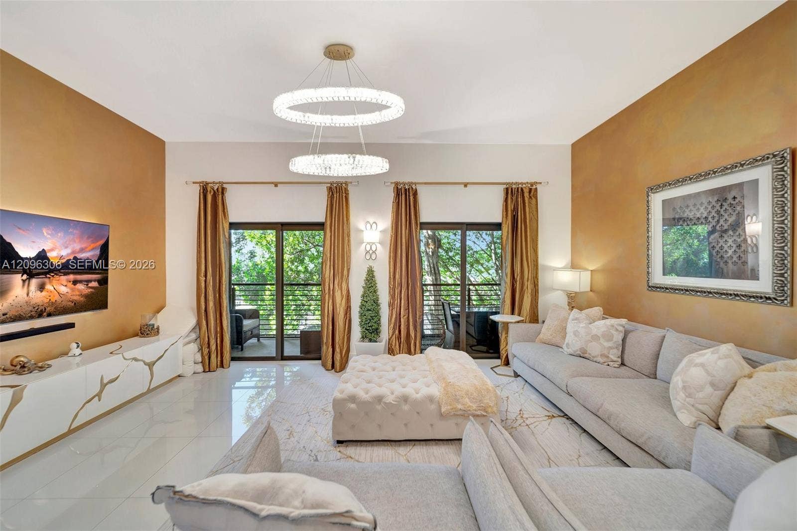 508 SE 1st Circle, Pompano Beach, FL 33060 Furniture available please inquire