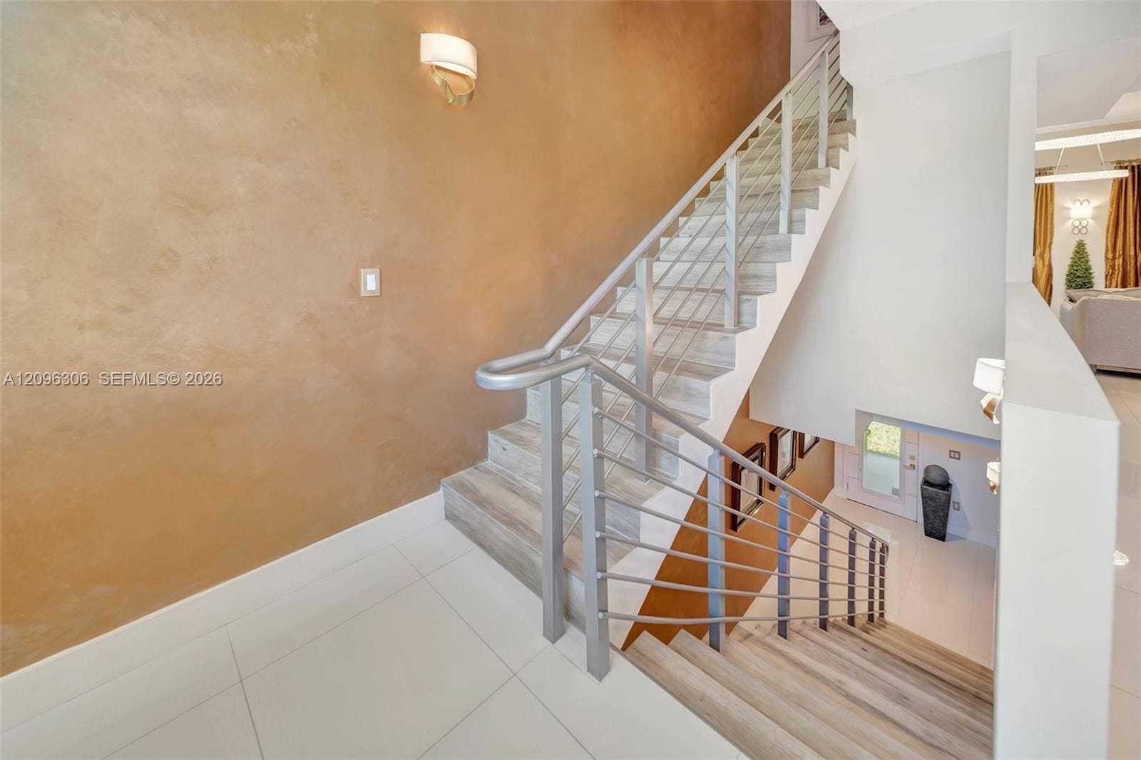 508 SE 1st Circle, Pompano Beach, FL 33060 Stairway leading from first to second floor