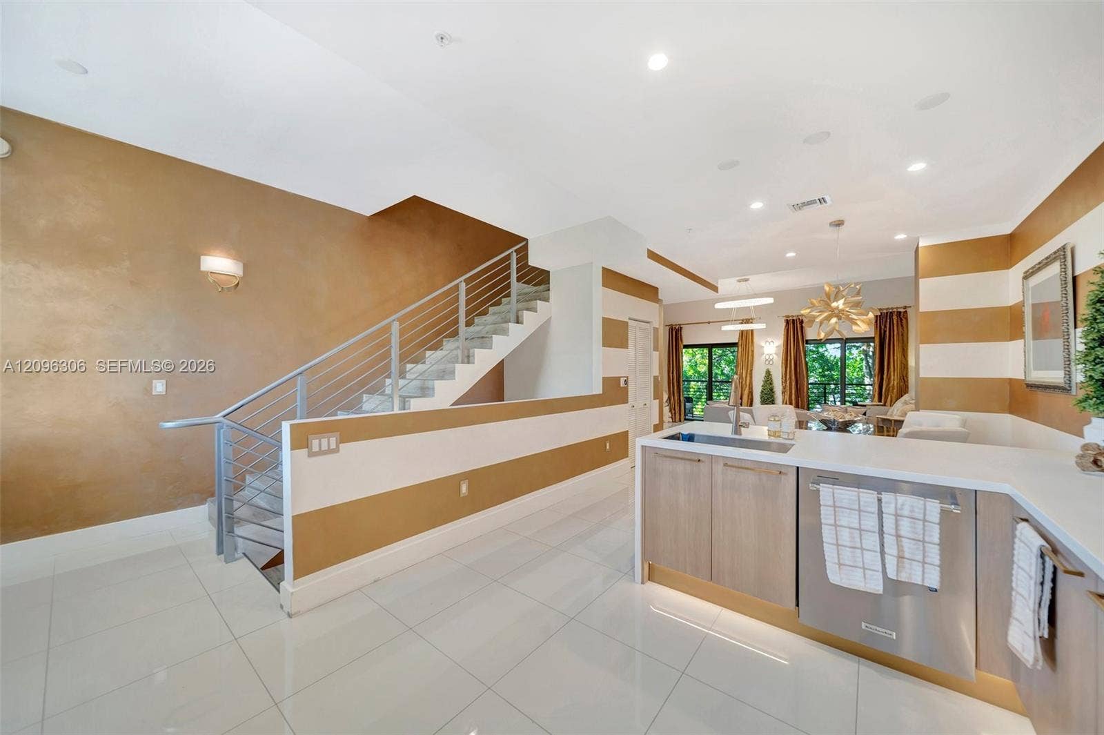 508 SE 1st Circle, Pompano Beach, FL 33060 Photo 9