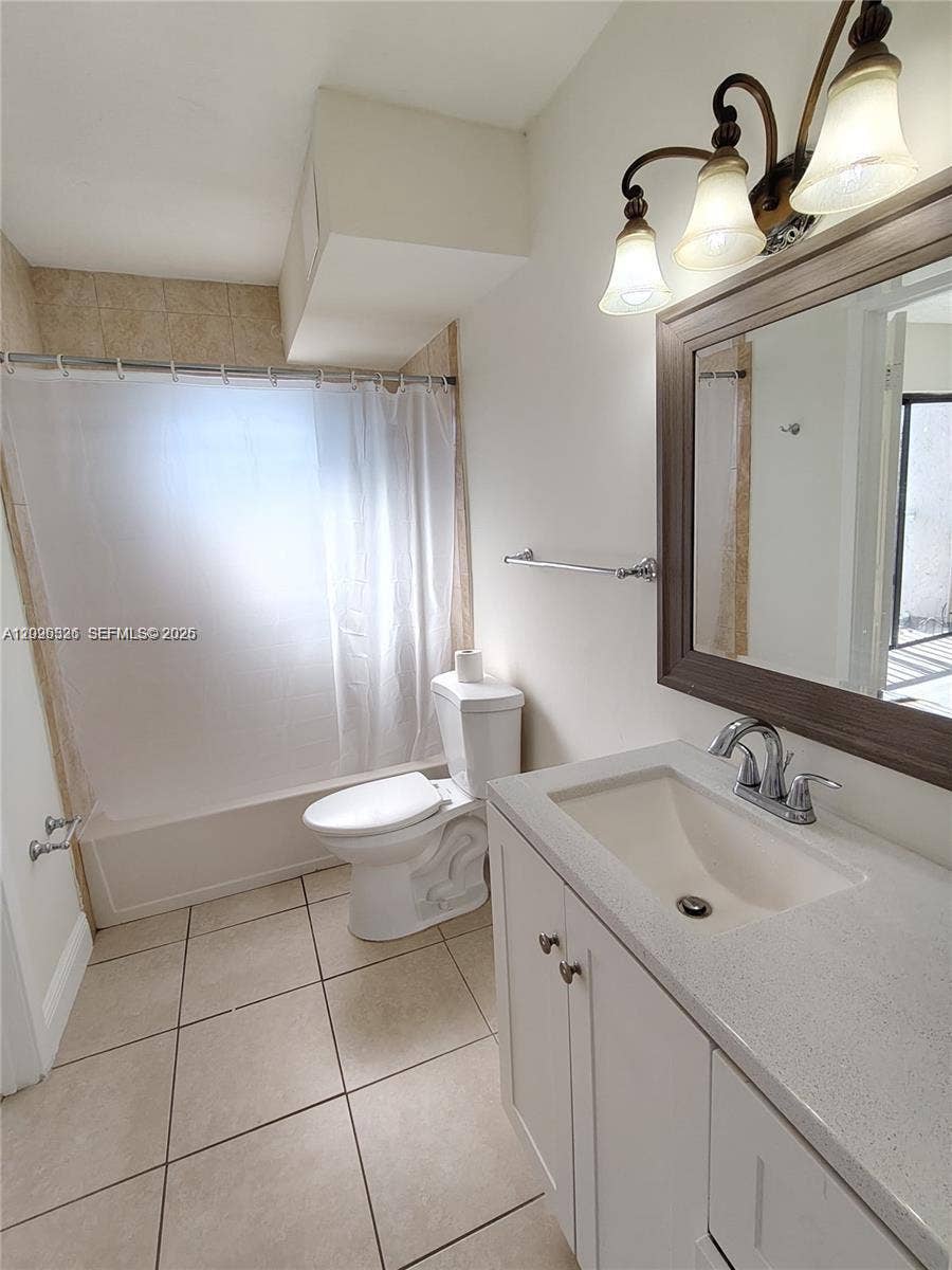 500 NE 2nd Street, #225, Dania, Dania Beach, FL 33004 Photo 8