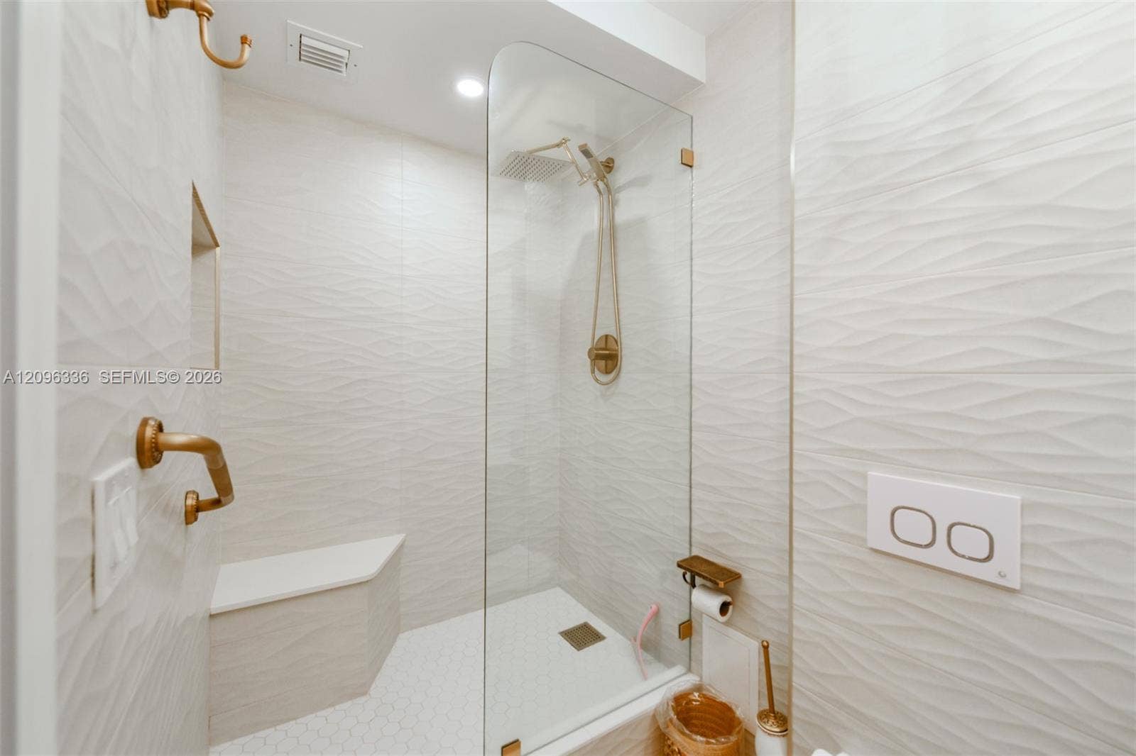 1980 S Ocean Drive, #18D, Hallandale Beach, Hallandale Beach, FL 33009 Photo 15
