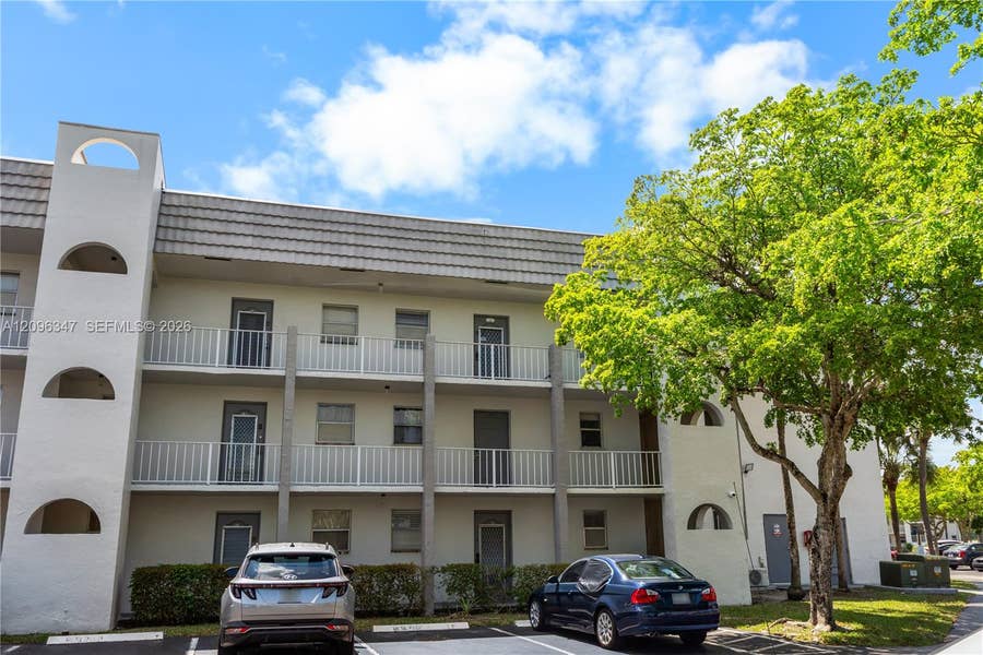 Property photo for 8450 Sunrise Lakes Boulevard, #306, Sunrise, FL