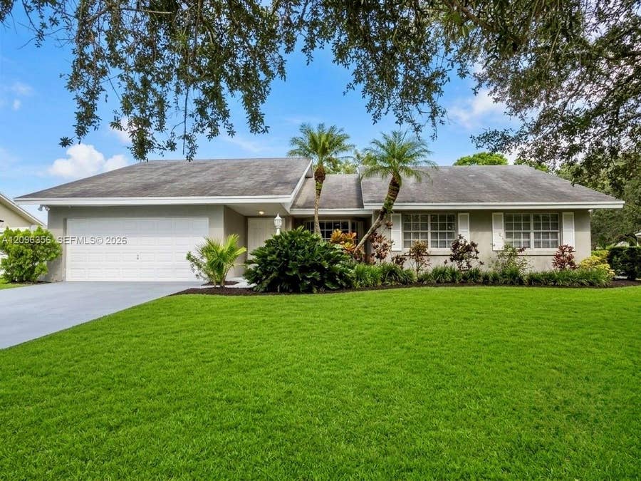 Property photo for 14863 SW 152nd Place, Miami, FL