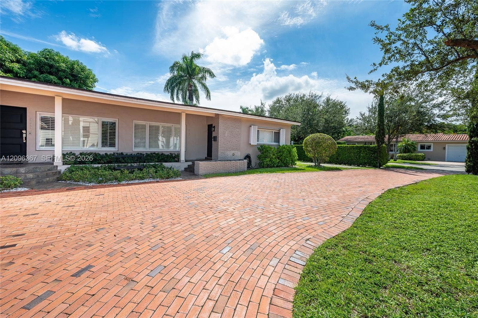 3635 S Le Jeune Road, #3635, Coral Gables, Coral Gables, FL 33134 Photo 2