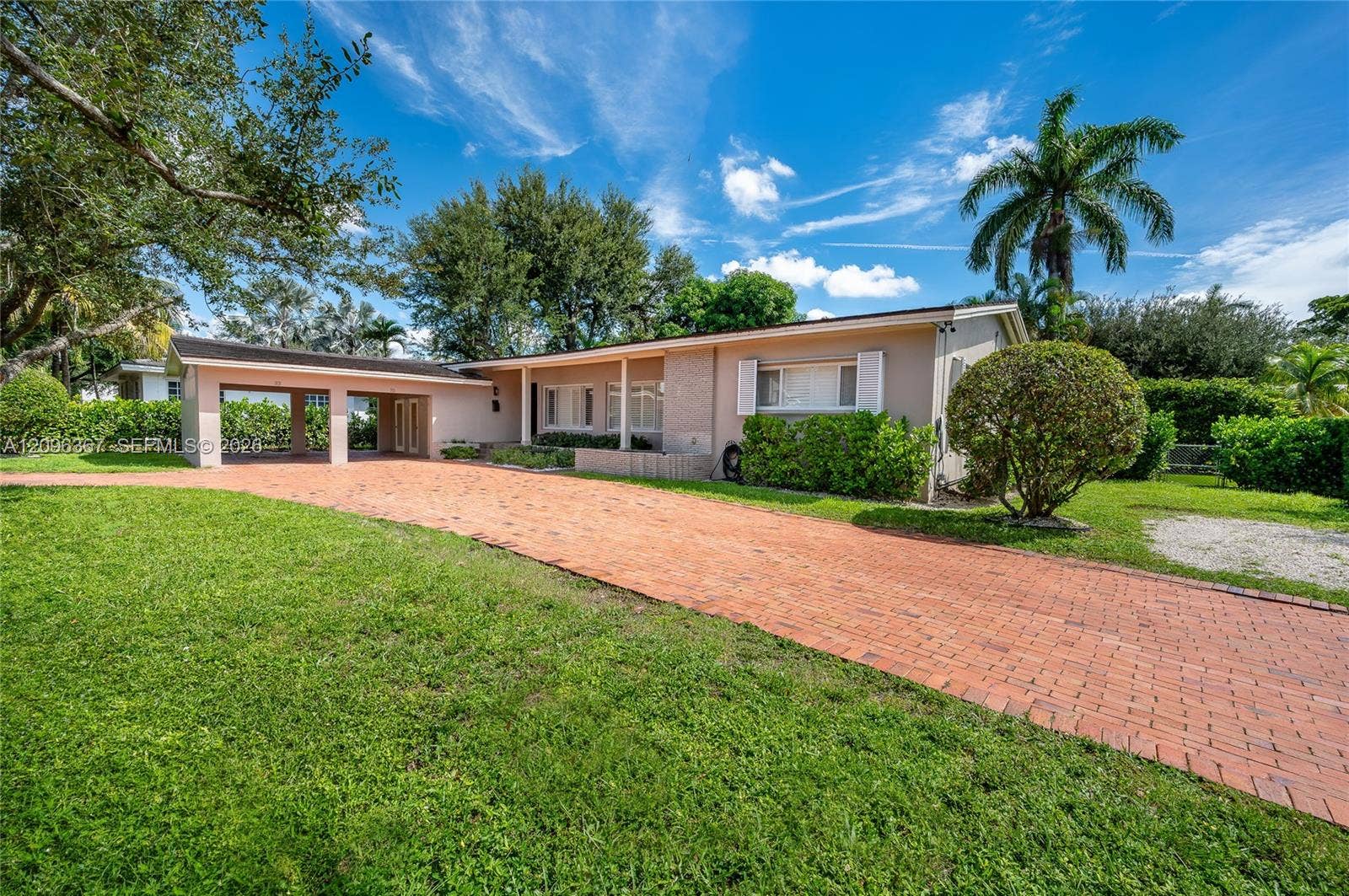 3635 S Le Jeune Road, #3635, Coral Gables, Coral Gables, FL 33134 Photo 2